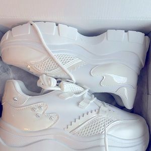 FLASH SALE White Chunky Sneakers NEW